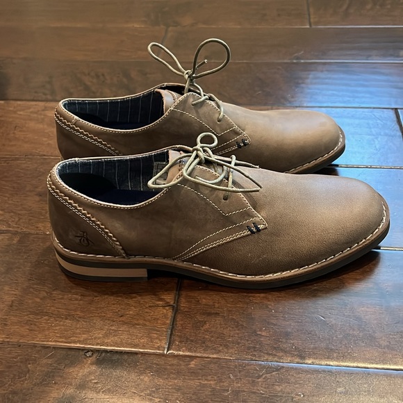 Penguin Men's Brown Leather Shoes size 10.5 - Picture 2 of 8
